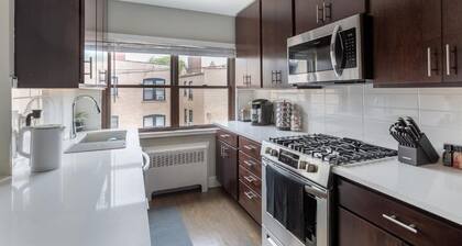 ✨Chic|Luxurious|2BR|Trendy|Evanston Next To Beach✨