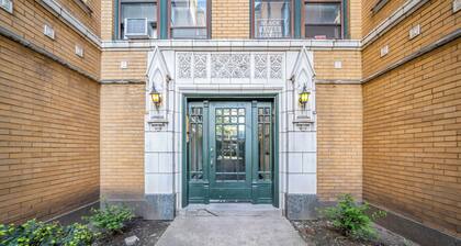 Beautiful and Comfy 1BR in Lincoln Square