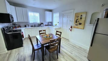 Fridge, microwave, stovetop, toaster