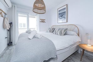 1 bedroom, in-room safe, iron/ironing board, free WiFi