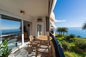 Outdoor dining - Acapulco Playa 302 by Casasol (Nerja)