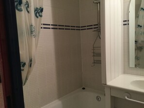 Badewanne, Haartrockner