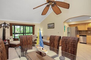 Interior - Mariners House @ Landings of Largo (Key Largo)