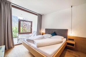 2 bedrooms, free WiFi, bed sheets - Camping Passeier Apartment Abendrot with Mountain View, Pool, Sauna, Wi-Fi, Terrace and Garden (Saltaus)