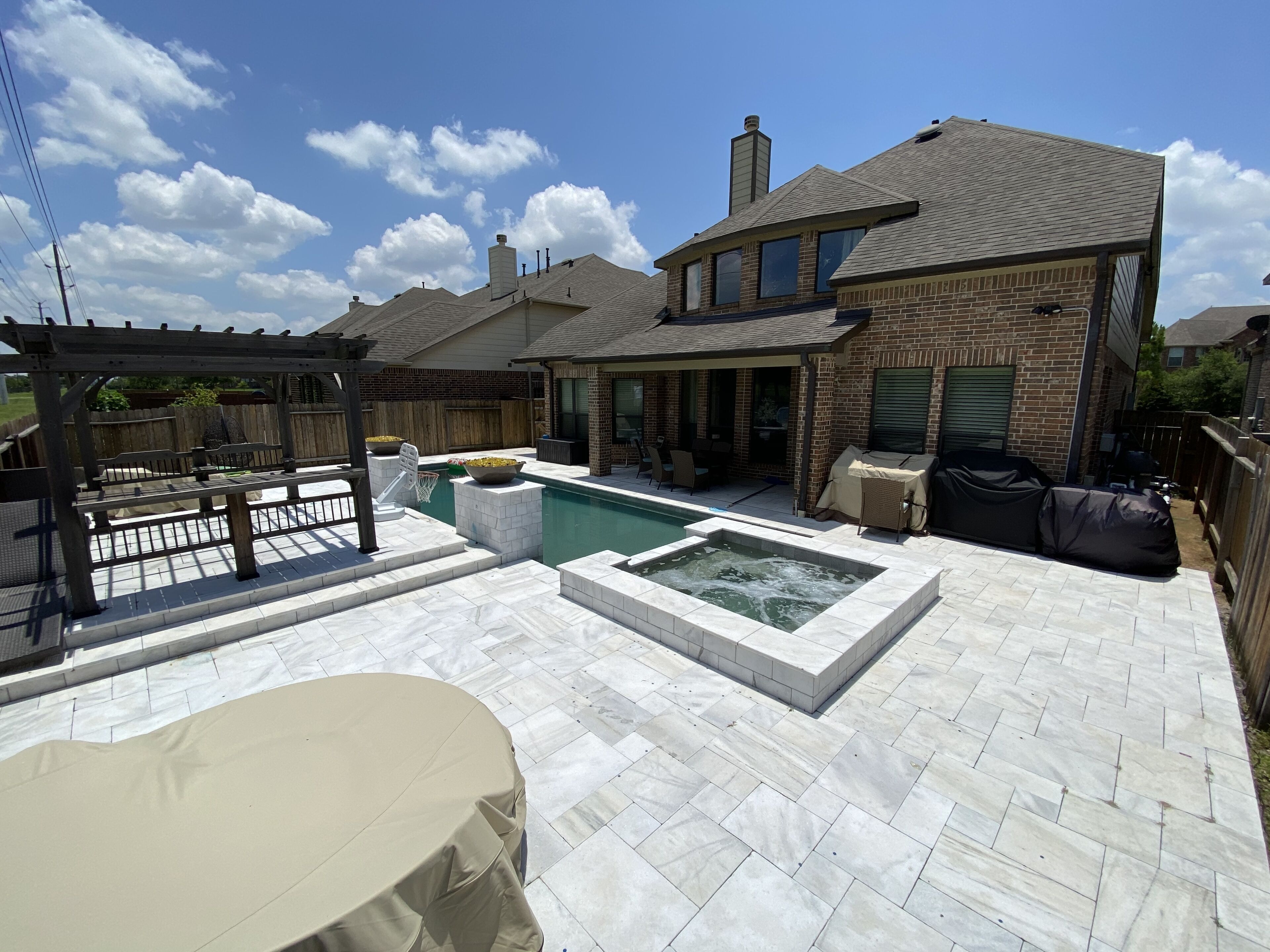 Piscine extérieure, piscine chauffée