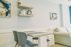 Zimmer | Essbereich im Zimmer