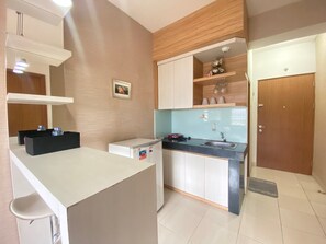 Private kitchen - Cozy 2Br At Pinewood Apartment (Cileunyi)
