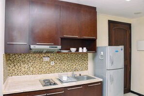 Room | Dapur peribadi | Peti sejuk, dapur, alat memasak/pinggan mangkuk/perkakas dapur 