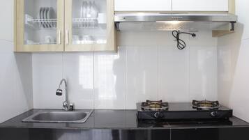 客房 | 私人廚房 | 電冰箱、爐台、鍋具/餐盤/廚房用品