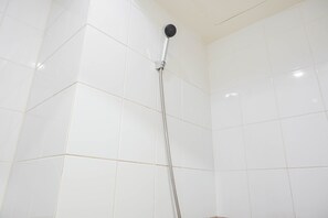 Bathroom - Cozy Living 2Br Green Pramuka City Apartment Next To Mall (Jakarta)