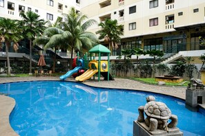 Outdoor pool - Best Deal And Comfy 2Br At Kebagusan City Apartment (Jakarta)