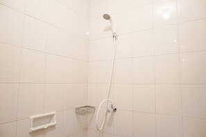 Room | Bathroom - Comfortable Studio Room At Signature Park Grande Apartment (Jakarta)