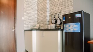 Kamar | Dapur pribadi | Lemari es, kompor, dan peralatan masak/sendok-piring