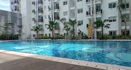 Best And Simply Clean Studio Signature Park Grande Apartment