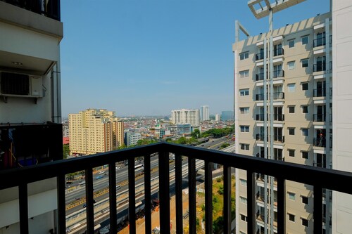 Modern And Simple Studio Signature Park Grande Apartment