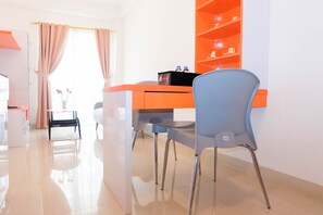 Living area - Cozy And Minimalist 2Br Apartment @ Signature Park Grande (Jakarta)
