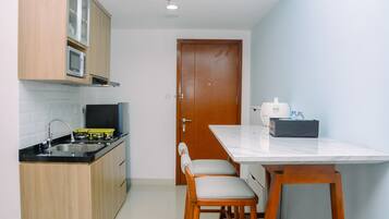 Habitación | 2 dormitorios, wifi gratis, ropa de cama