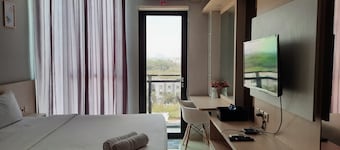 Homey And Tidy Studio Monroe Tower Apartment