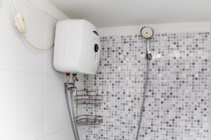 Zimmer | 1 Schlafzimmer, kostenloses WLAN, Bettwäsche