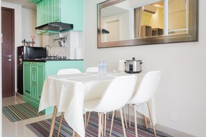 1 quarto, roupa de cama