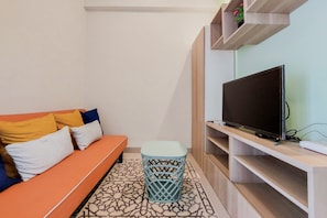 Room | 1 bedroom, bed sheets - Cozy And Spacious 1Br Apartment At Parkland Avenue (South Tangerang)