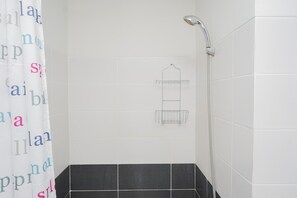 1 bedroom, free WiFi, bed sheets - Cozy Stay Studio Apartment At Scientia Residence (Gading Serpong)