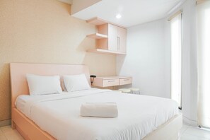 Room | 1 bedroom, free WiFi, bed sheets - Comfy And Tidy Studio Apartment At Tamansari Sudirman (Jakarta)