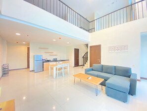 TV - Fabulous 2Br Loft Apartment With Private Bathub At El Royale (Bandung)