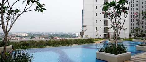 Kolam renang outdoor