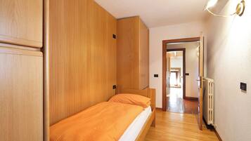 4 camere, Wi-Fi gratuito, lenzuola