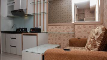 Room | Ruang tamu | TV
