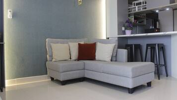 客房 | 客廳 | 電視