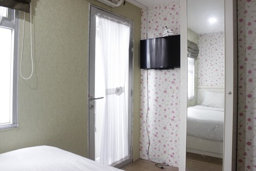 Cozy Studio Apartment At Grand Asia Afrika