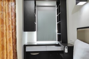 Interior - Chic And Cozy Studio At Vida View Apartment (Makassar)