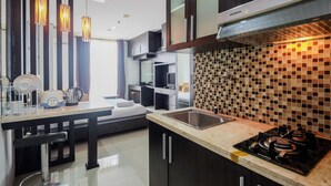 ห้องพัก | ครัวส่วนตัว | ตู้เย็น, เตาประกอบอาหาร, เครื่องครัว/จาน/ช้อนส้อม