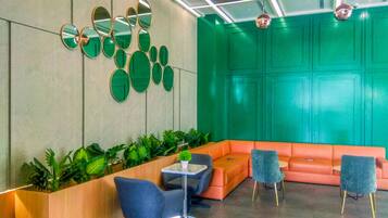 Sala de estar en el lobby