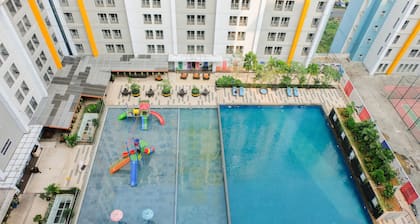 Elegant And Homey Studio At Paramount Skyline Apartment