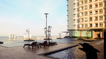 Kolam renang outdoor