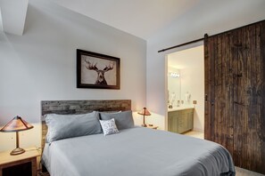 3 makuuhuonetta, silitysrauta/-lauta, vauvan matkasänky, Wi-Fi