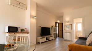 Deluxe Studio | Living area - The Best Rent-Flat near Numidio Quadrato (Rome)
