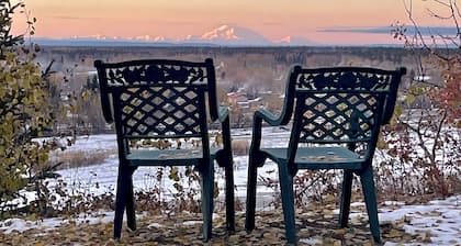 2,500 sqft Log Lodge â a retreat between Denali and Fairbanks