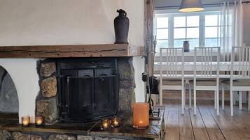 Apartment, 3 Schlafzimmer, Terrasse | Kamin