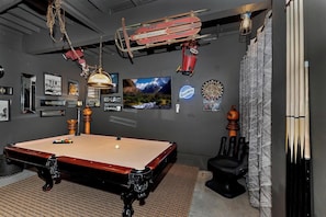 Spielezimmer