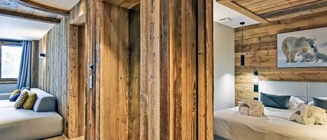 4 bedrooms, free WiFi, bed sheets