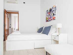 Room - The Best Rent-Apartment in Viale Monza (Milan)
