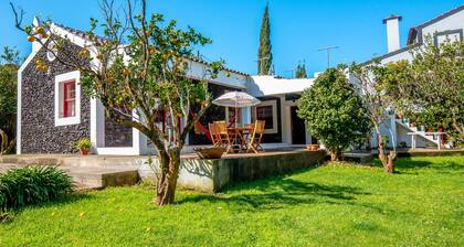 Cottage House with A/C â Big Garden - FREE Wood