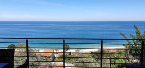 Grand-Apartment, 3 Schlafzimmer, 2 Bäder, Meerblick | Blick vom Balkon