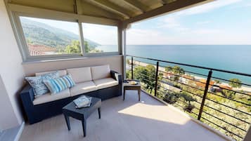 Senior Apartment, Balcony, Executive Level | Terrace/patio