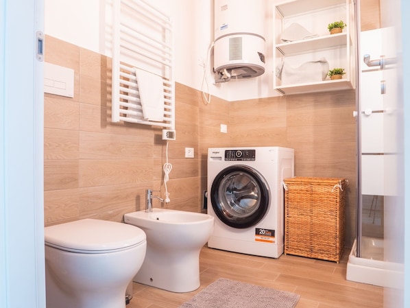 Deluxe-Apartment | Badezimmer