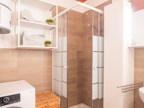 Deluxe-Apartment | Badezimmer